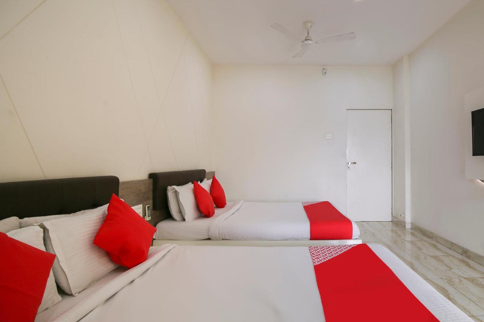 Hotel O Shiv Vatika Banquet & Rooms Bhatha Kültér fotó