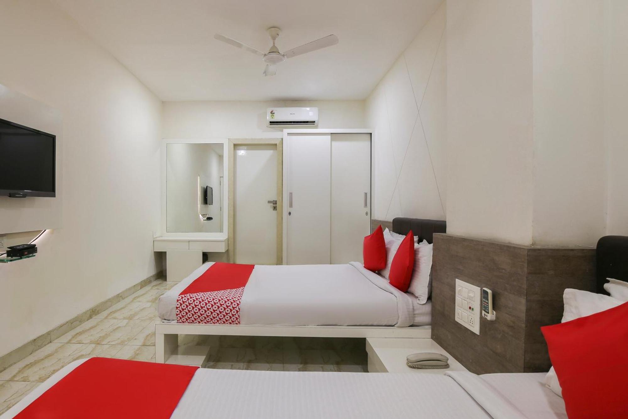 Hotel O Shiv Vatika Banquet & Rooms Bhatha Kültér fotó
