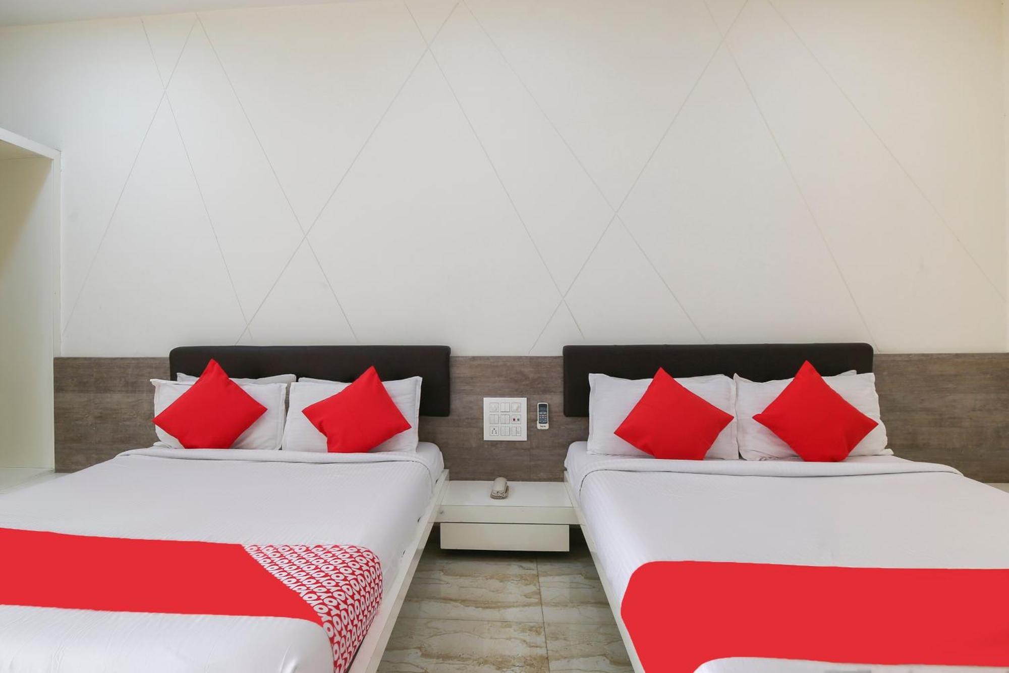 Hotel O Shiv Vatika Banquet & Rooms Bhatha Kültér fotó