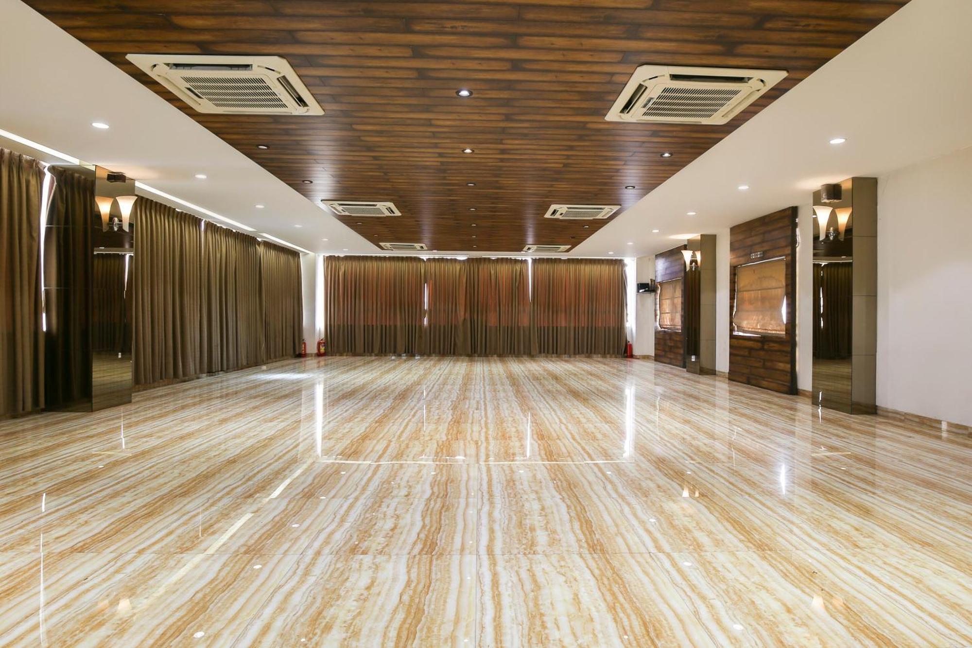 Hotel O Shiv Vatika Banquet & Rooms Bhatha Kültér fotó