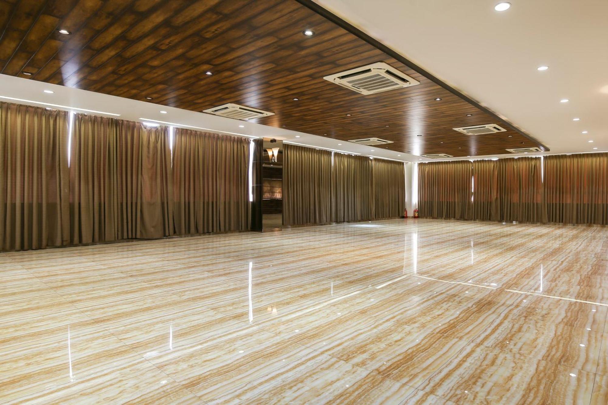 Hotel O Shiv Vatika Banquet & Rooms Bhatha Kültér fotó